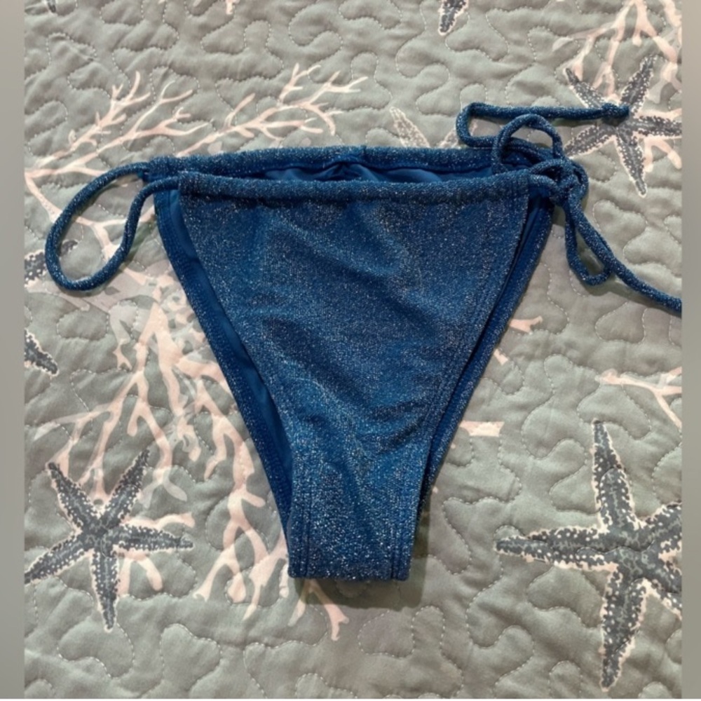 Fashion Nova NWOT woman size large US 8-10 swim bottoms